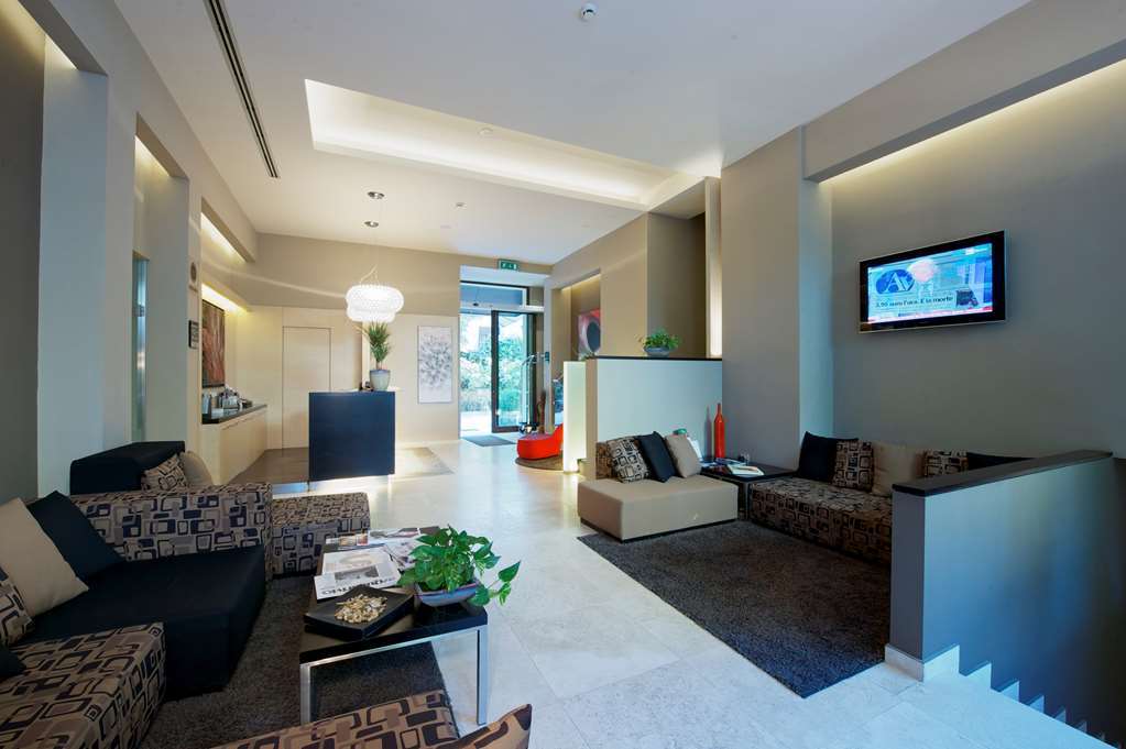 Unahotels Villa Dei Platani Foligno Interior photo
